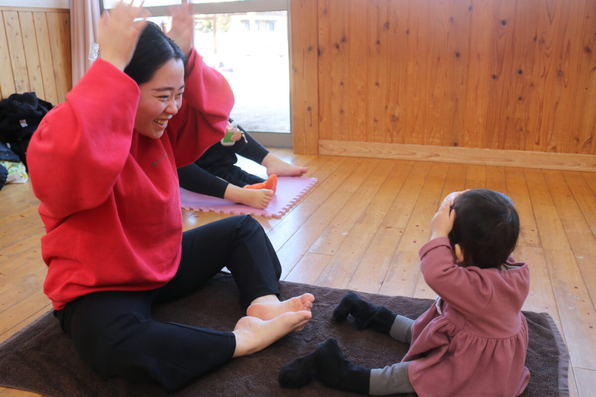 子どもたちのポーズ②