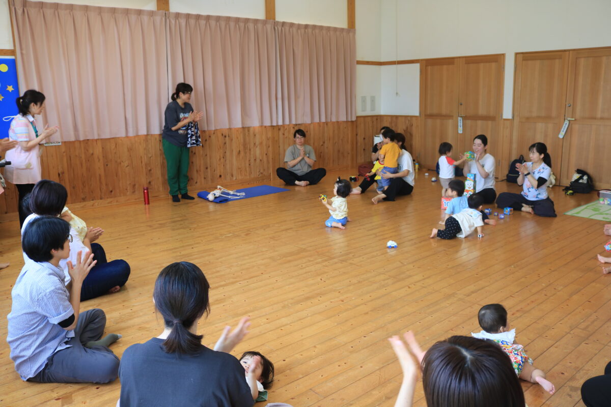 みんなで拍手