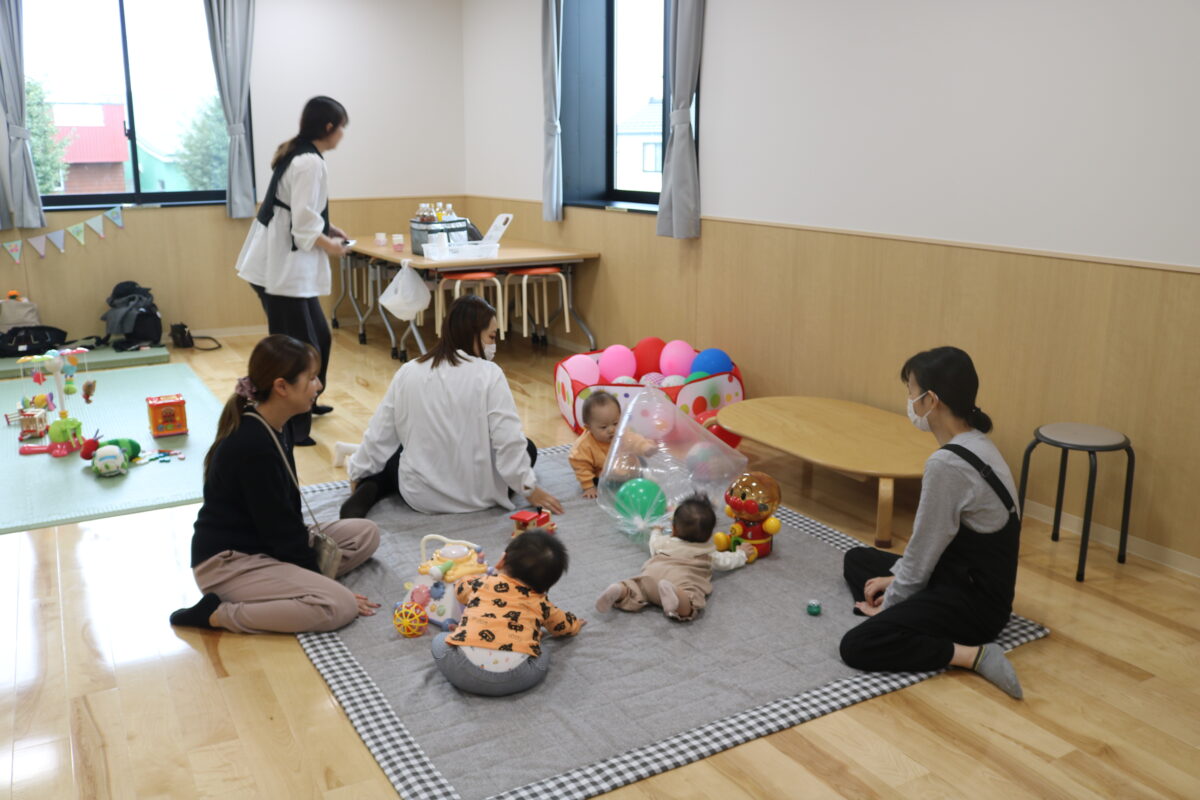 みんなで遊んでる様子①