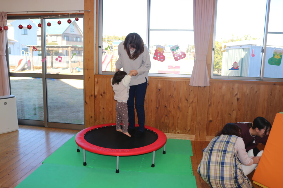 トランポリン①